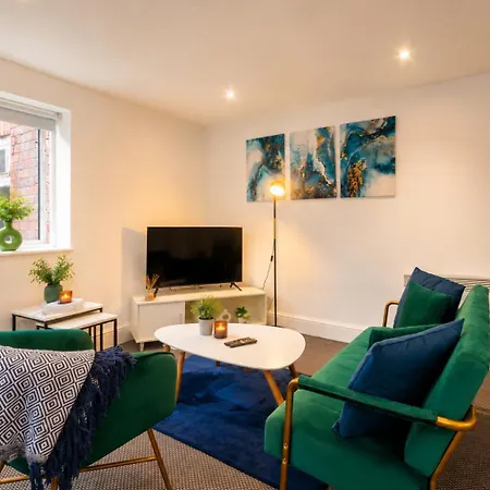 Apartman New! 1br Centre - Free Parking, Wifi & Workspace - Sleeps 3