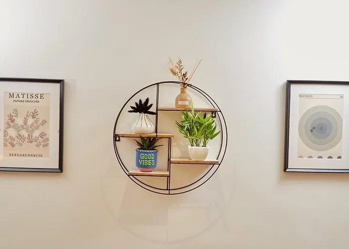 City Centre 1Br - Sleeps 3 - Workspace - Free Parking And Wifi アパート リーズ