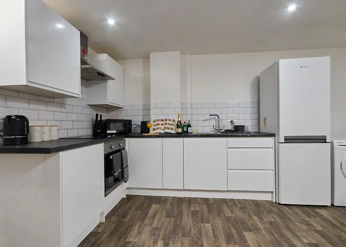 City Centre 1Br - Sleeps 3 - Workspace - Free Parking And Wifi Daire Leeds (West Yorkshire)