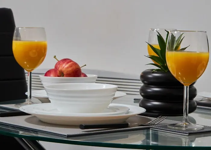 City Centre 1Br - Sleeps 3 - Workspace - Free Parking And Wifi * リーズ